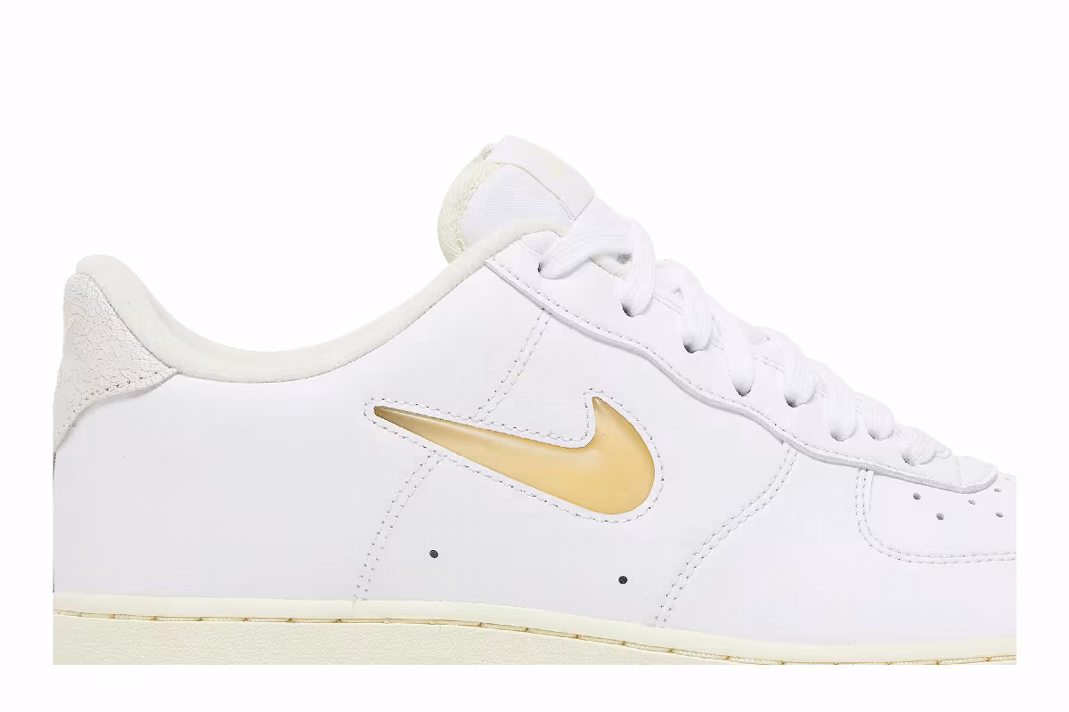 Nike Air Force 1 Pale Vanilla, view 3