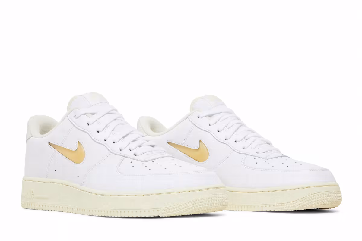 Nike Air Force 1 Pale Vanilla, view 9
