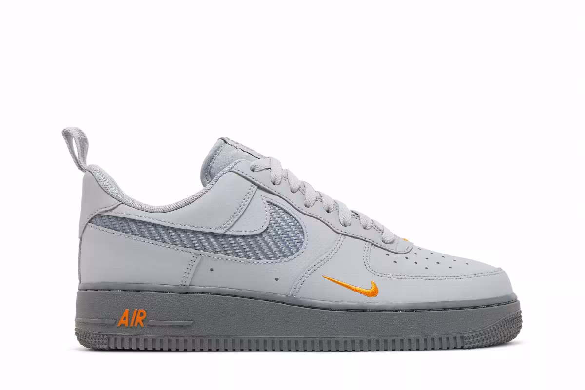 Nike Air Force 1 Wolf Grey Kumquat, view 2