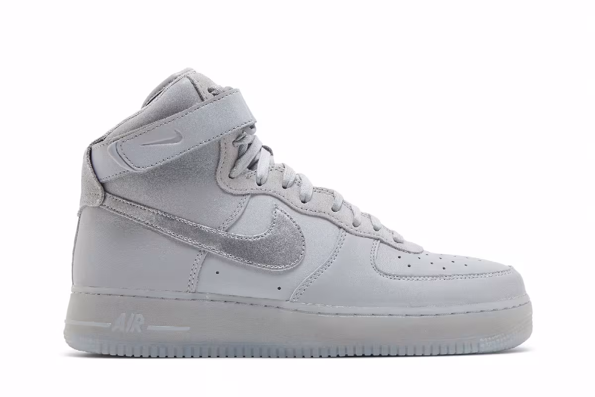 Nike Air Force 1 High Wolf Grey Metallic Silver, view 2