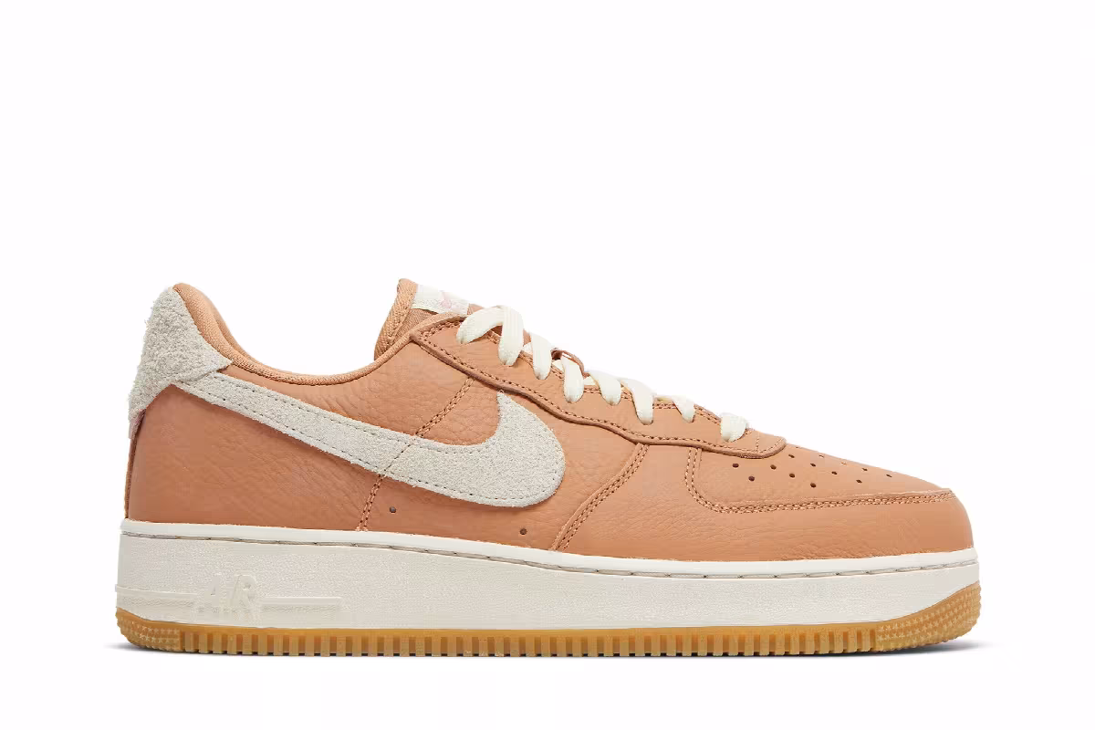 Nike Air Force 1 Light Cognac, view 2