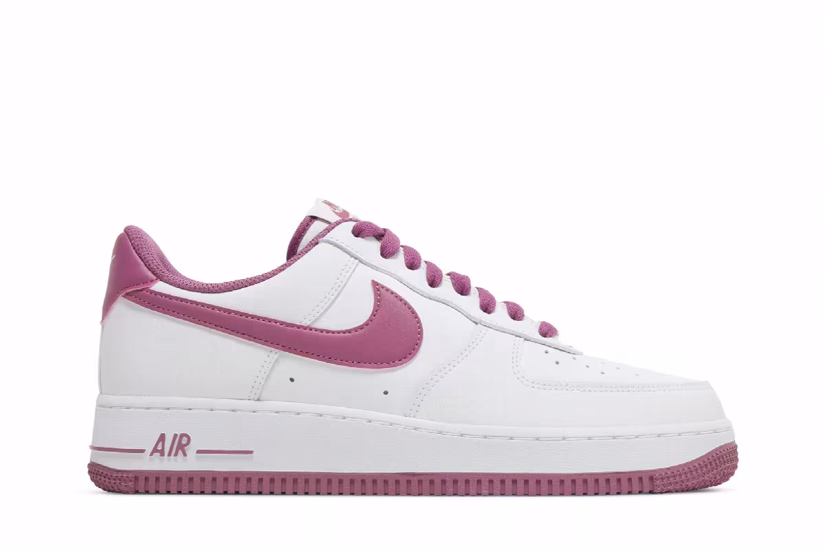 Nike Air Force 1 Light Bordeaux, view 2