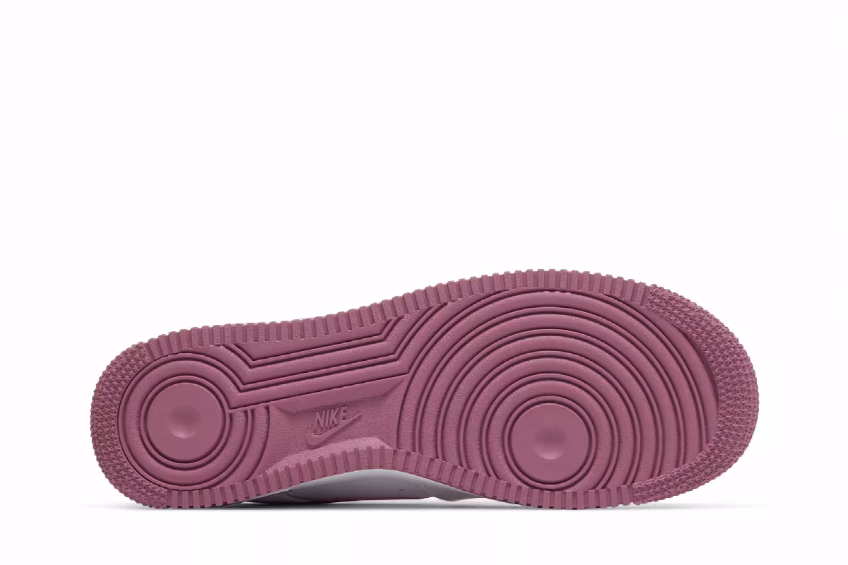 Nike Air Force 1 Light Bordeaux, view 5