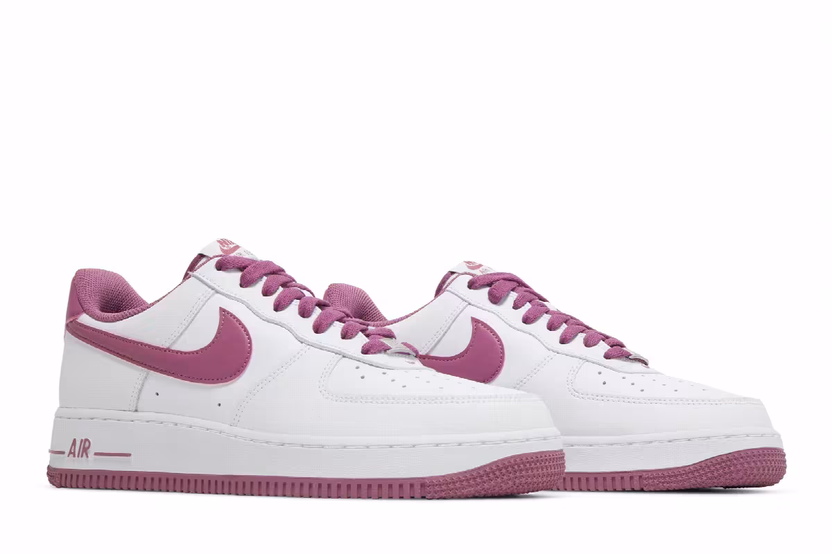 Nike Air Force 1 Light Bordeaux, view 9