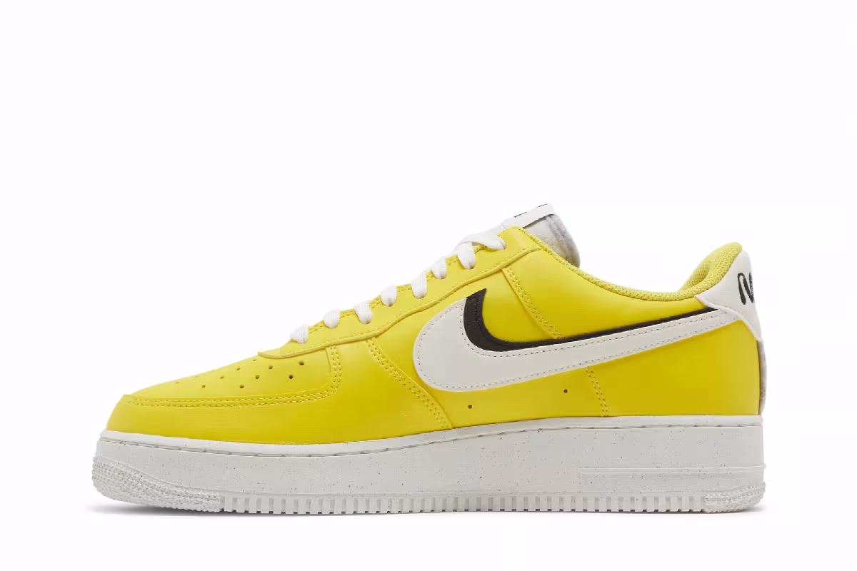 Nike Air Force 1 82 - Tour Yellow, view 4