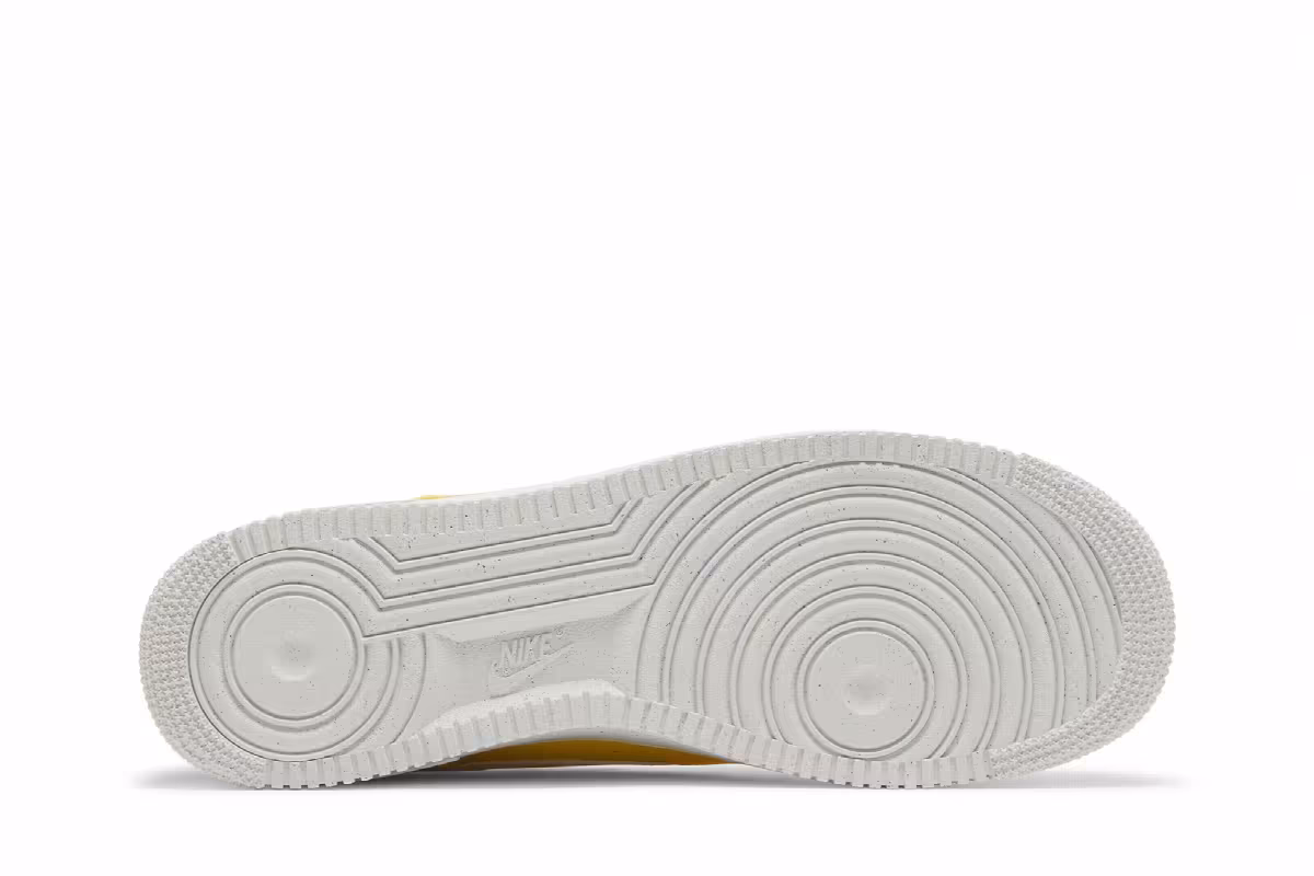 Nike Air Force 1 82 - Tour Yellow, view 5