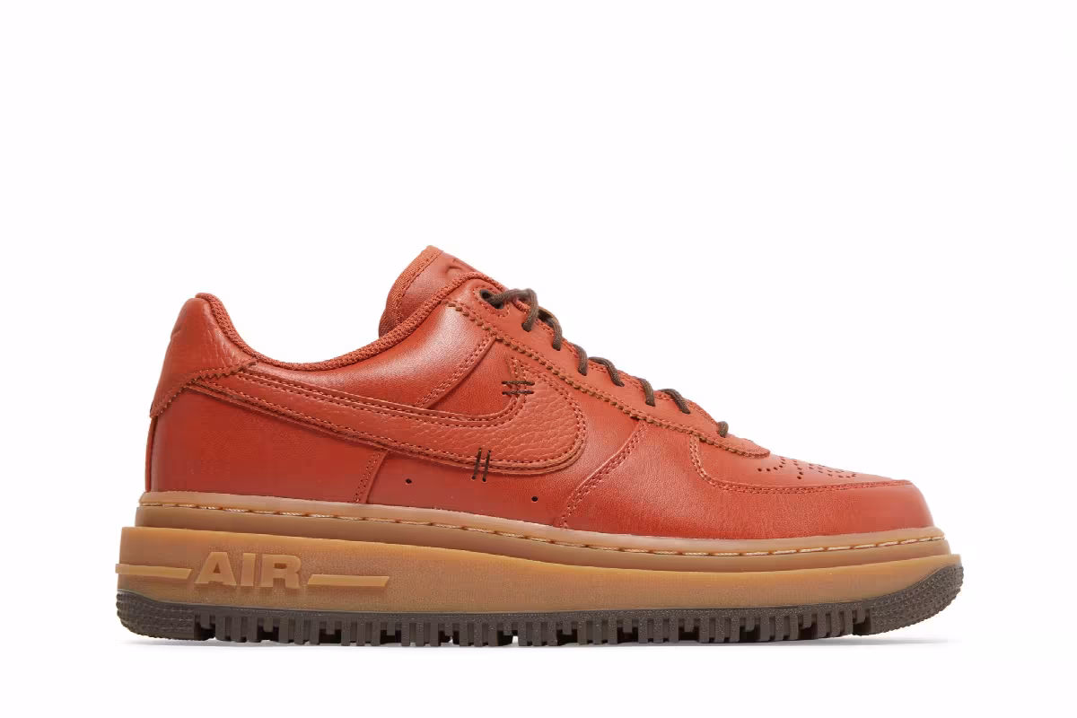 Nike Air Force 1 Luxe Burnt Sunrise, view 2