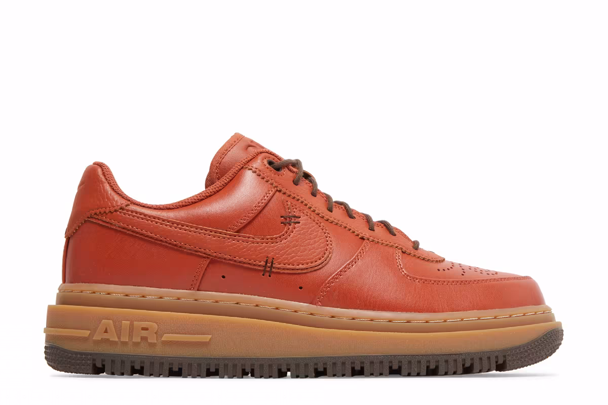 Nike Air Force 1 Luxe Burnt Sunrise, view 3