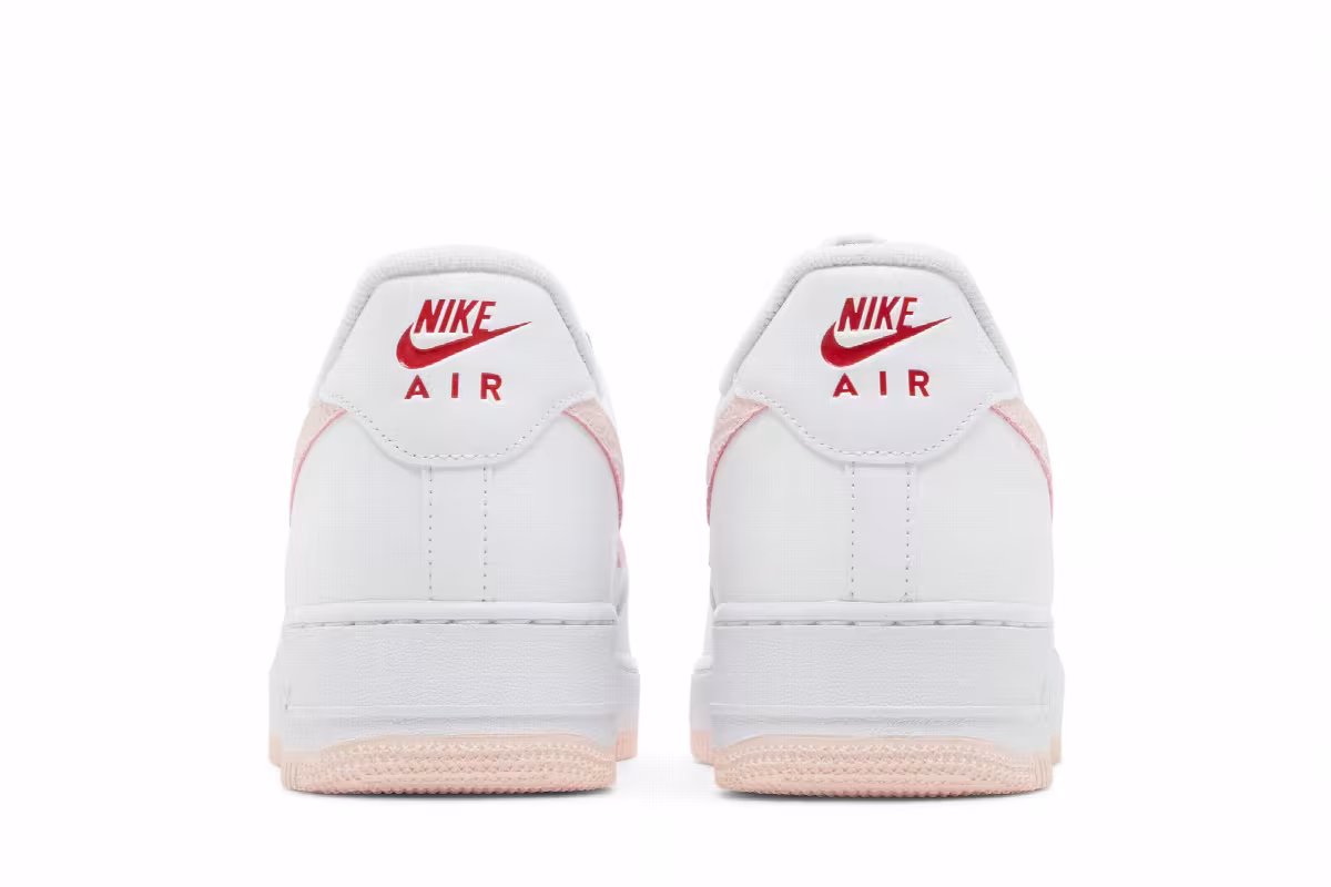 Nike Air Force 1 Valentine's Day 2022, view 7