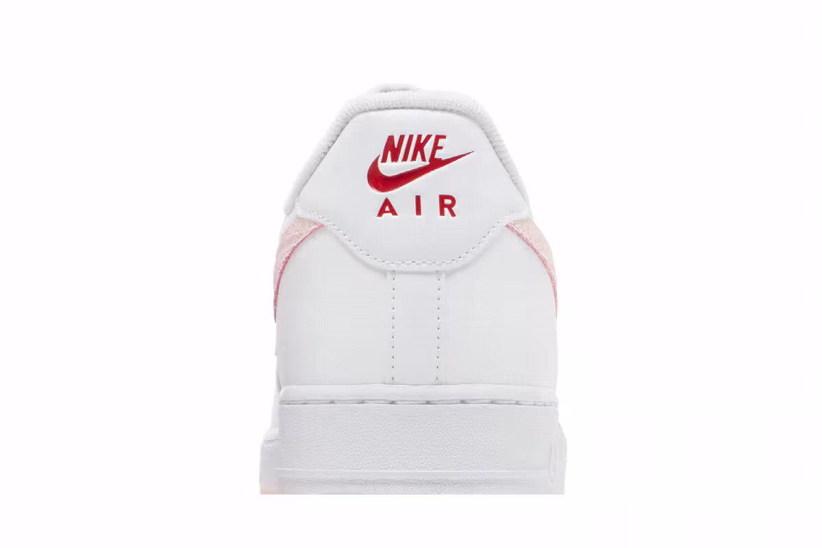 Nike Air Force 1 Valentine's Day 2022, view 8