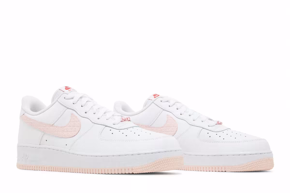 Nike Air Force 1 Valentine's Day 2022, view 9