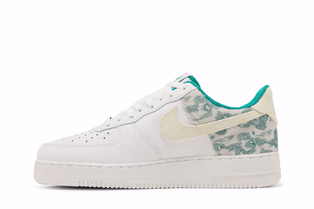 Nike Air Force 1 Neptune Green Camo, view 4