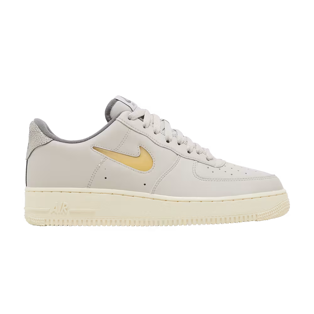 Nike Air Force 1 Light Bone