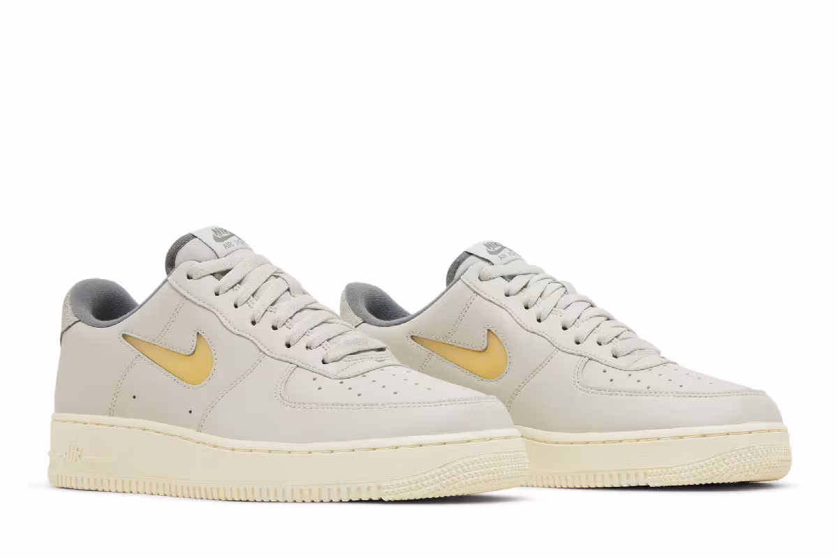 Nike Air Force 1 Light Bone, view 9