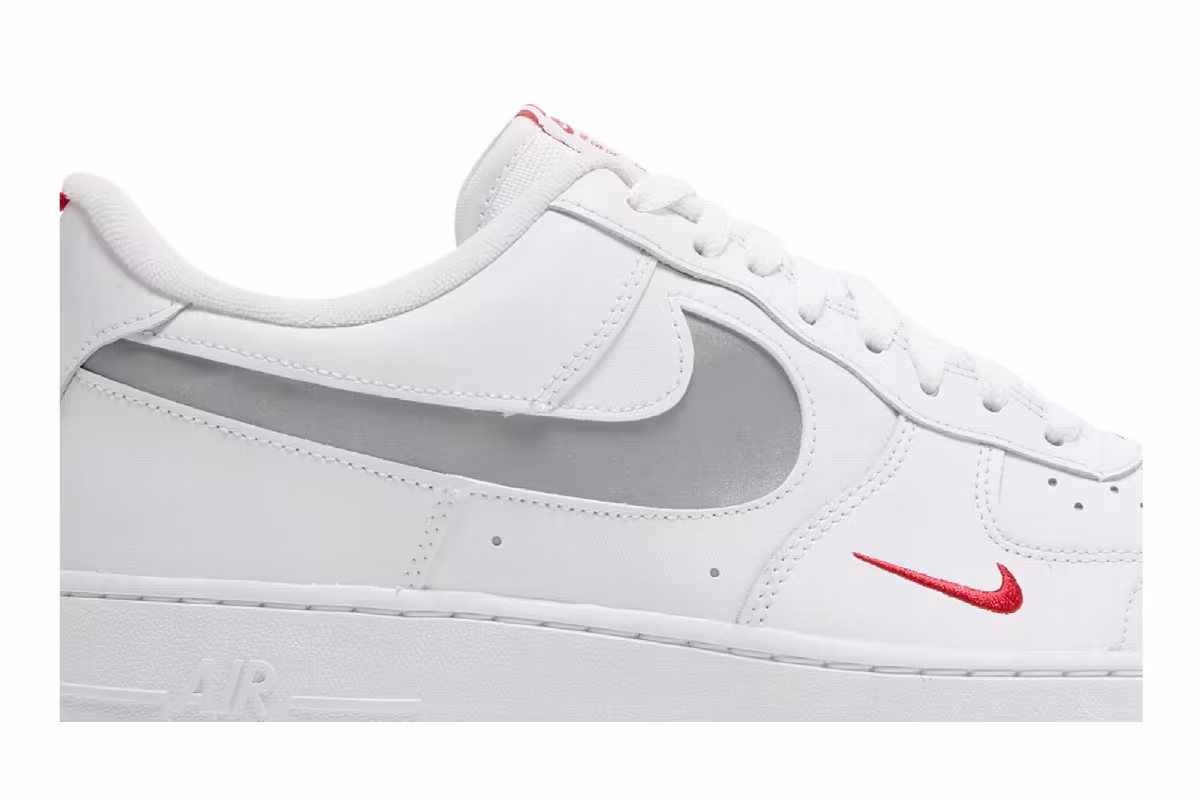 Nike Air Force 1 Low Cut Out Swoosh - White, view 3