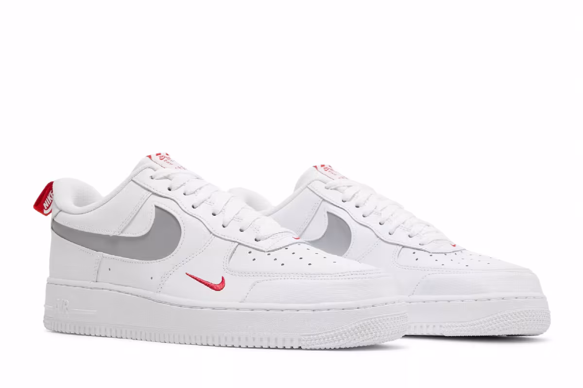 Nike Air Force 1 Low Cut Out Swoosh - White, view 9