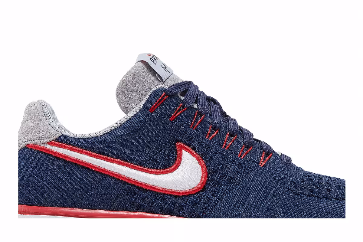 Robert Kraft x Nike Air Force 1 Ultra Flyknit Low New England Patriots 2022, view 3