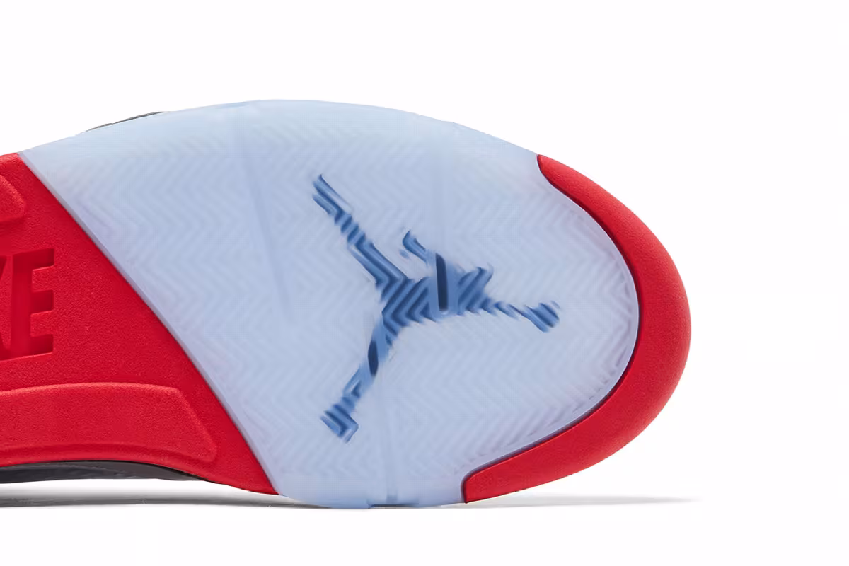 Air Jordan 5 Fire Red 2025, view 6
