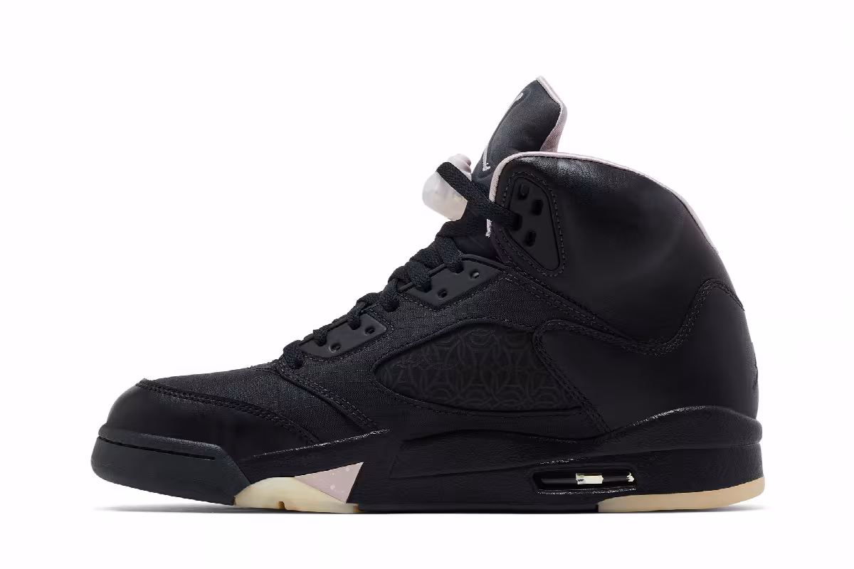 Paris Saint-Germain x Air Jordan 5 Off Noir, view 4