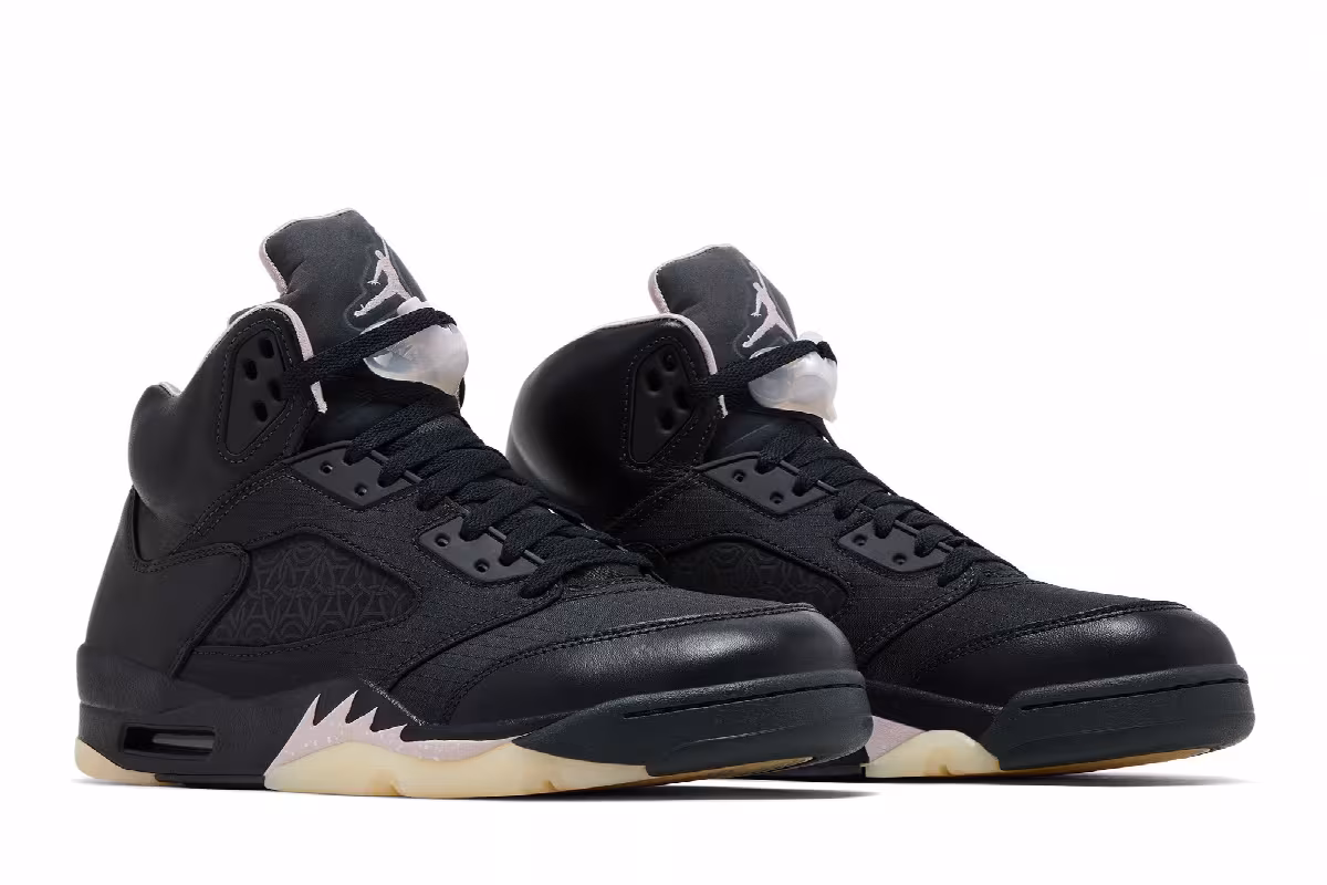 Paris Saint-Germain x Air Jordan 5 Off Noir, view 9