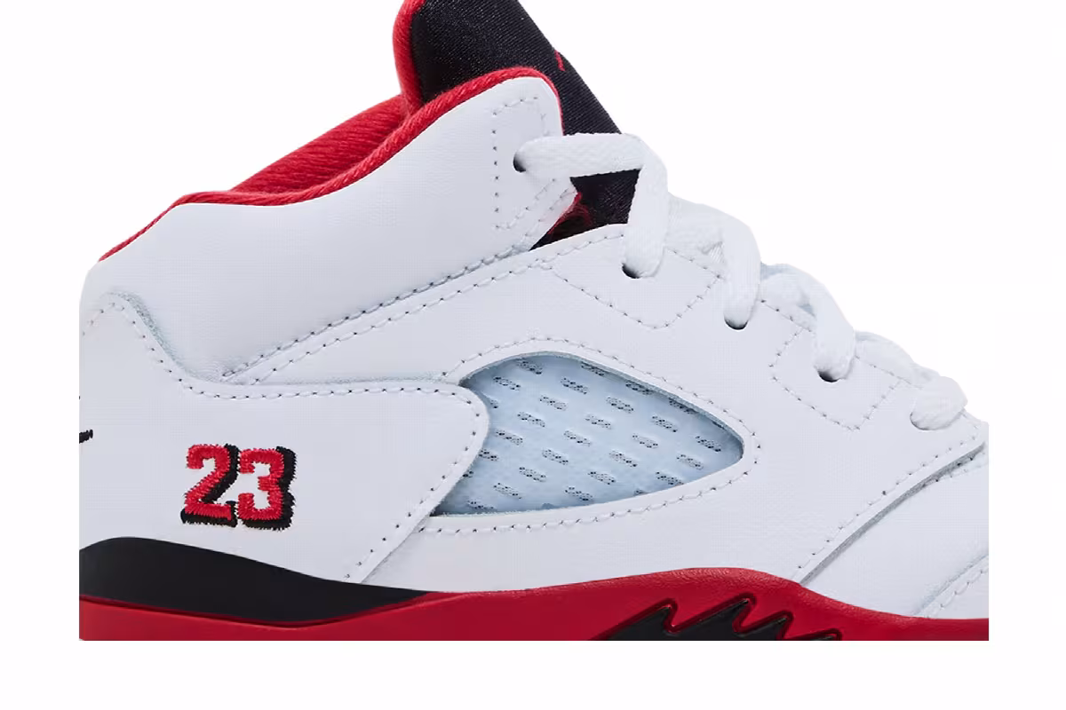 Air Jordan 5 TD Fire Red 2025, view 3