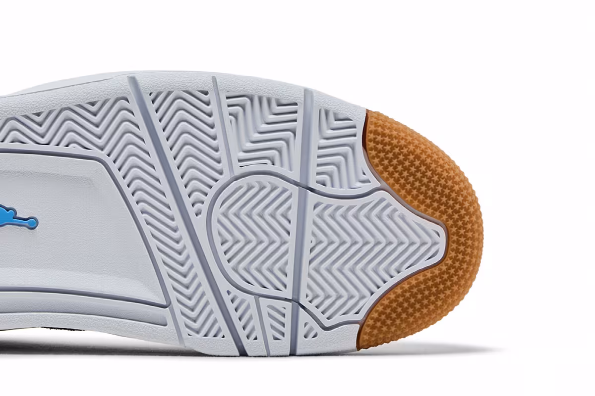 Air Jordan 4 RM University Blue, view 6