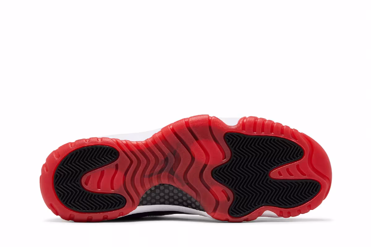 Air Jordan 11 Low Bred 2025, view 5