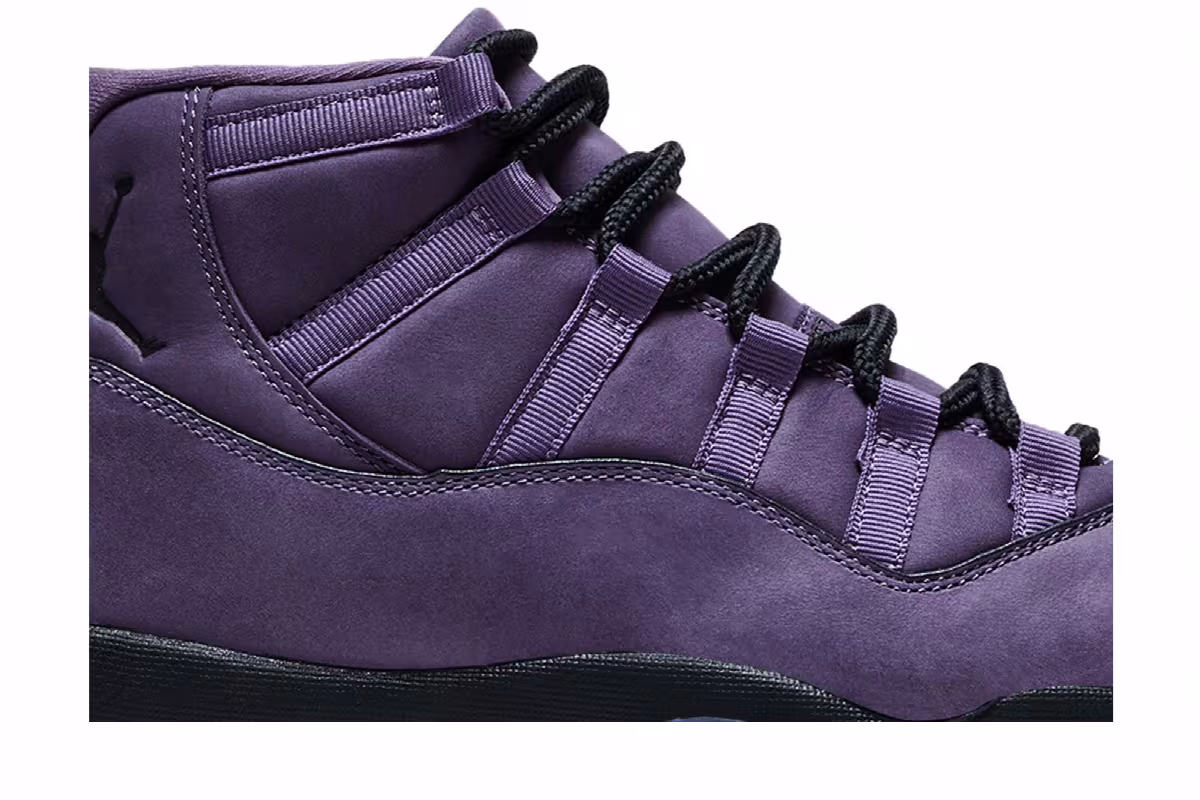 Air Jordan 11 Mojave, view 3
