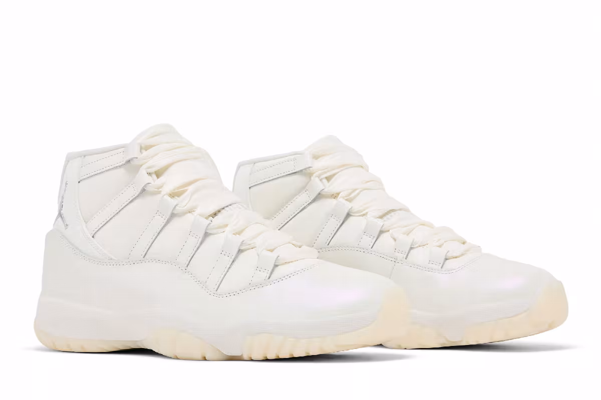 Women's Air Jordan 11 Grand Finale, view 9