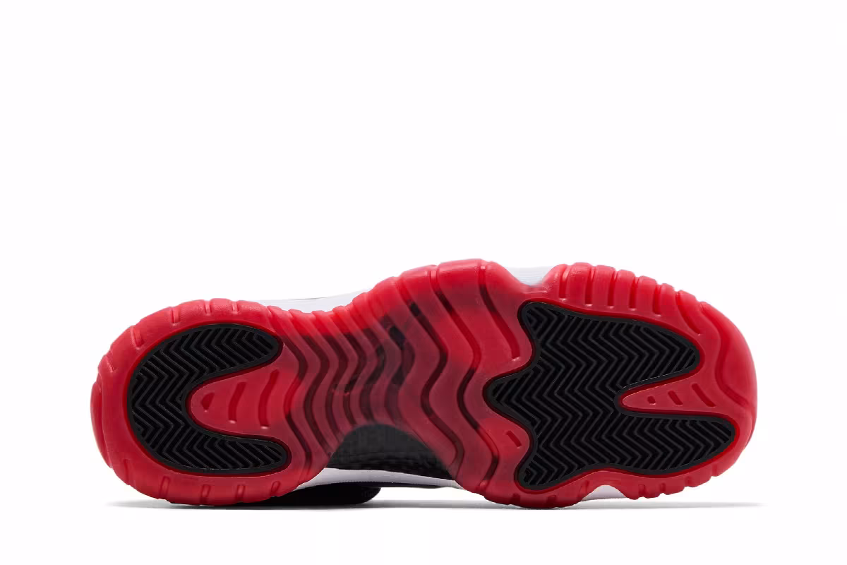 Air Jordan 11 Low GS Bred 2025, view 5