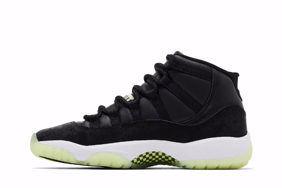 Air Jordan 11 GS Inner Beast, view 4