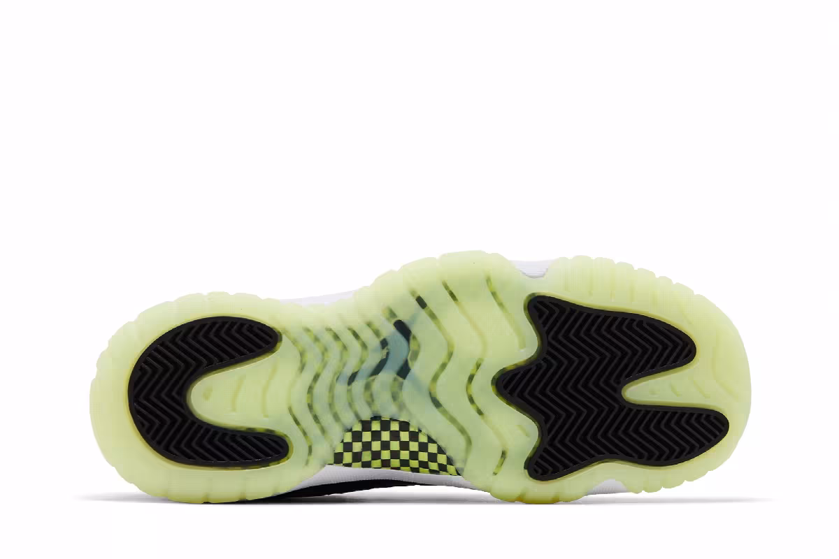 Air Jordan 11 GS Inner Beast, view 5