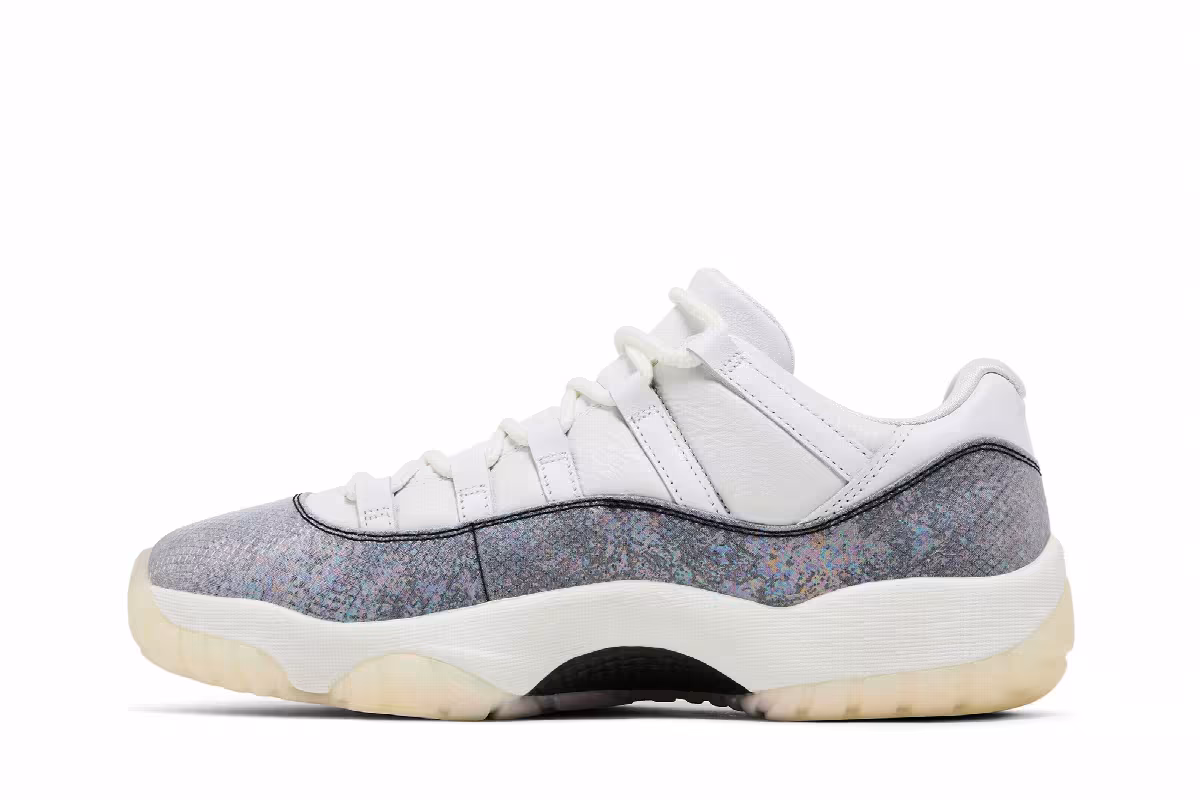 Air Jordan 11 Low Year of the Snake, view 4