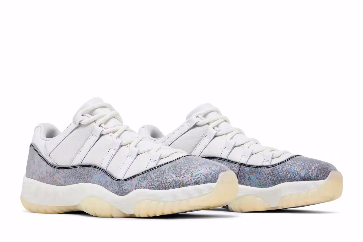 Air Jordan 11 Low Year of the Snake, view 9