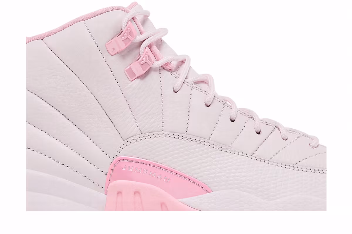 Air Jordan 12 GS Pearl Pink, view 3