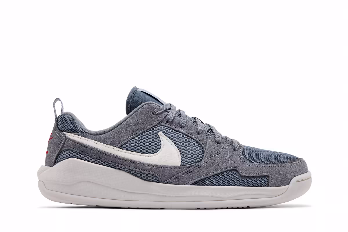 Air Jordan CMFT Era Cool Grey, view 2