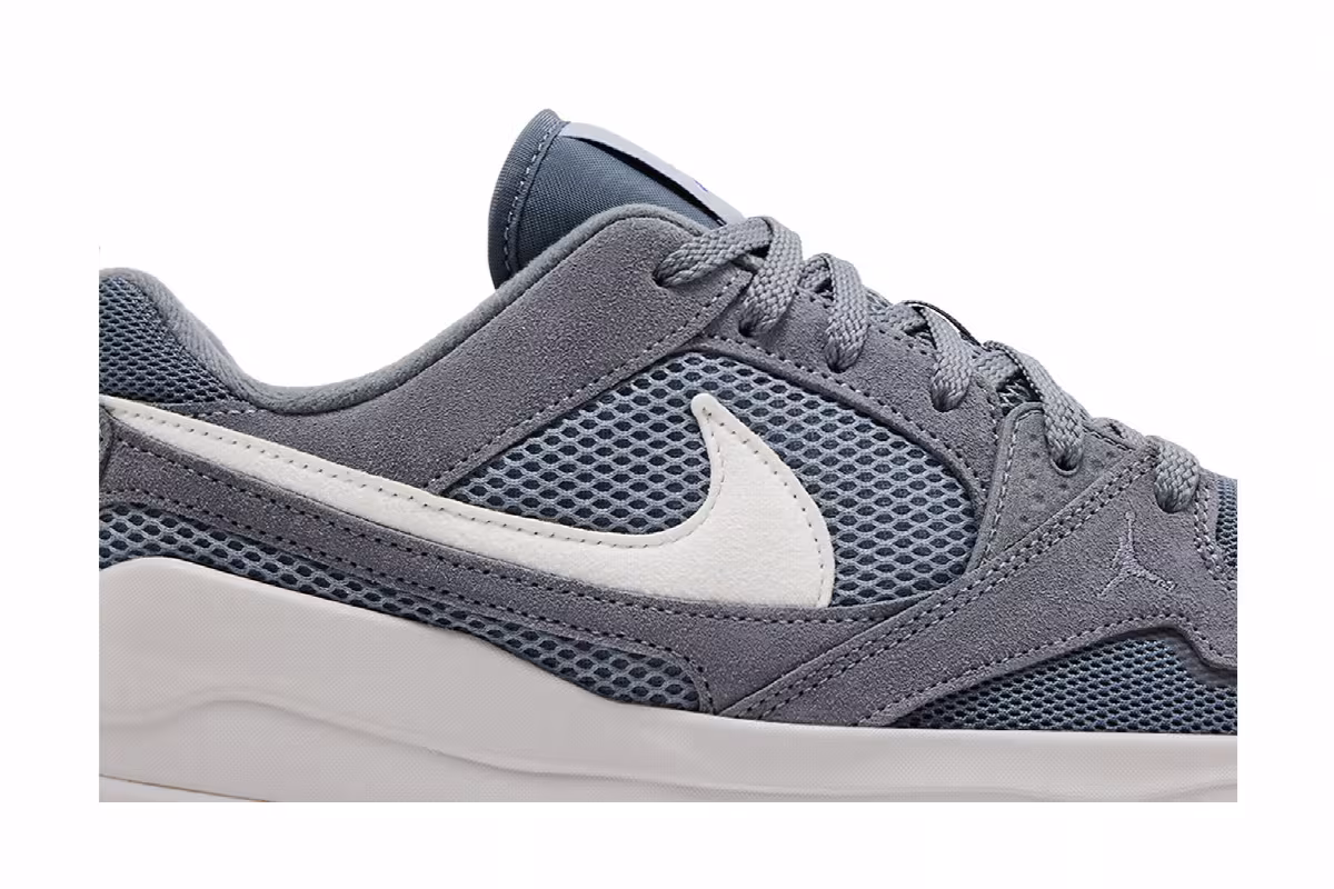 Air Jordan CMFT Era Cool Grey, view 3
