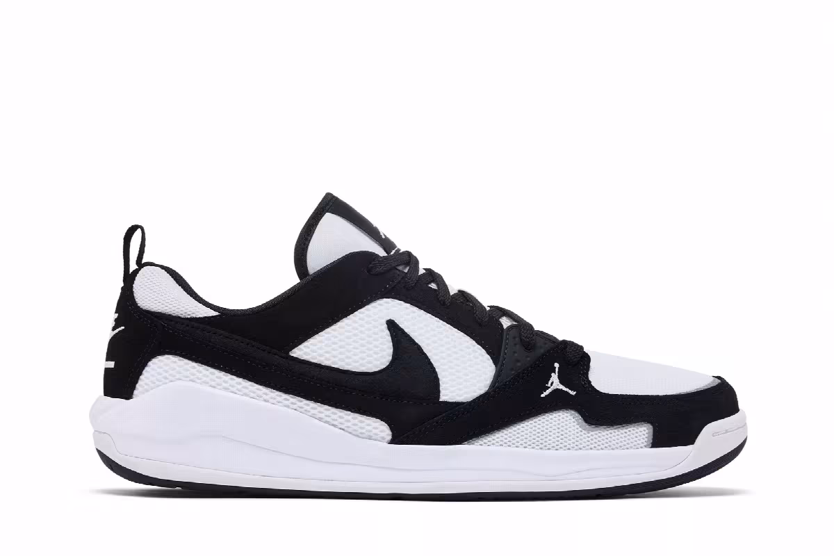 Air Jordan CMFT Era Black White, view 2