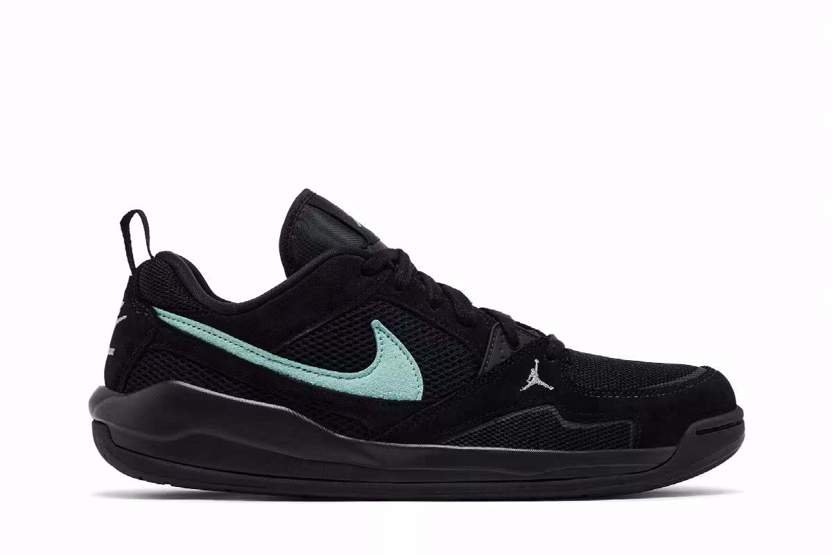 Air Jordan CMFT Era Black Mineral, view 2