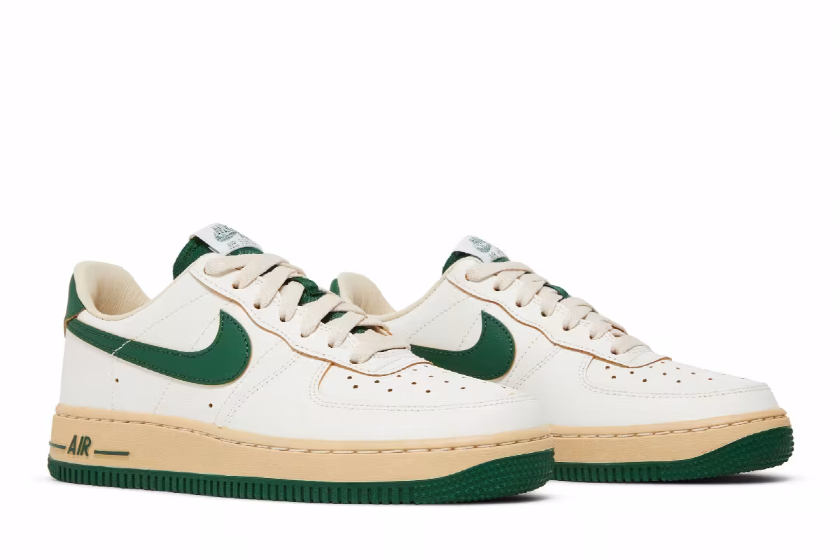 Nike Women's Air Force 1 Low Gorge Green, view 9