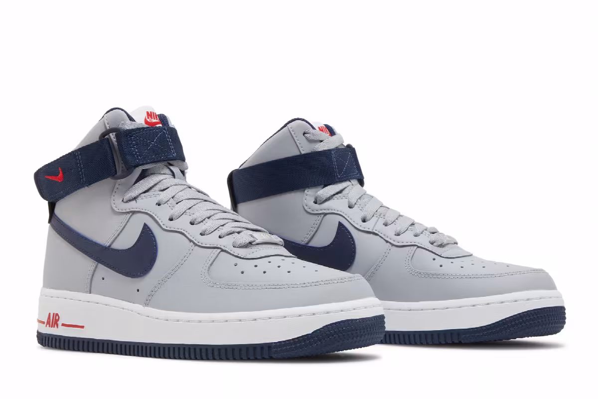 Nike Women's Air Force 1 High New England Patriots, view 9