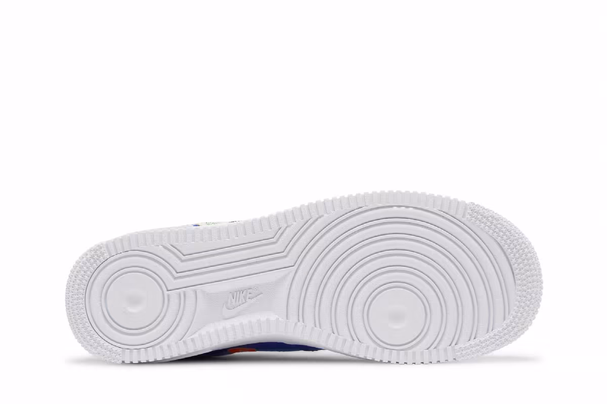 Nike Women's Air Force 1 Patched Up - Los Angeles, view 5