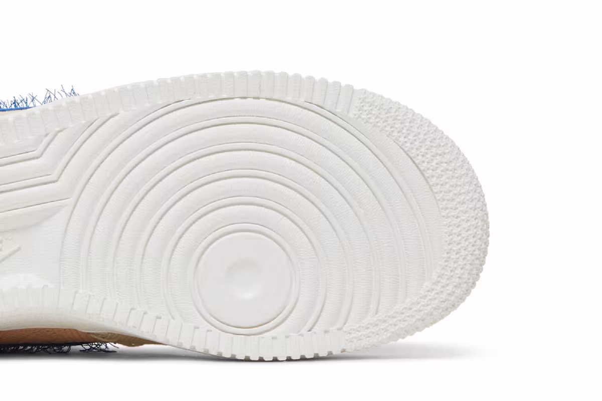 Nike Women's Air Force 1 LA Flea, view 6