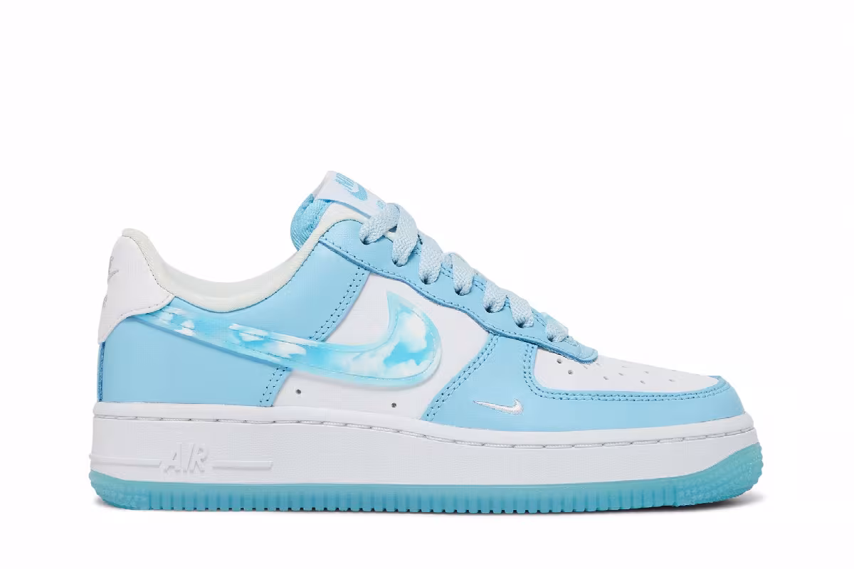 Nike Women's Air Force 1 Nail Art - Celestine Blue, view 2