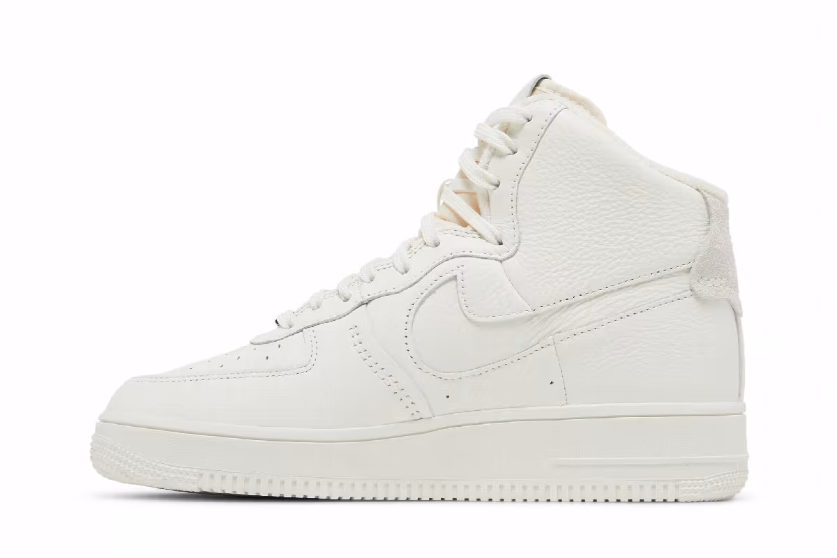 Nike Women's Air Force 1 High Sculpt Sail, view 4