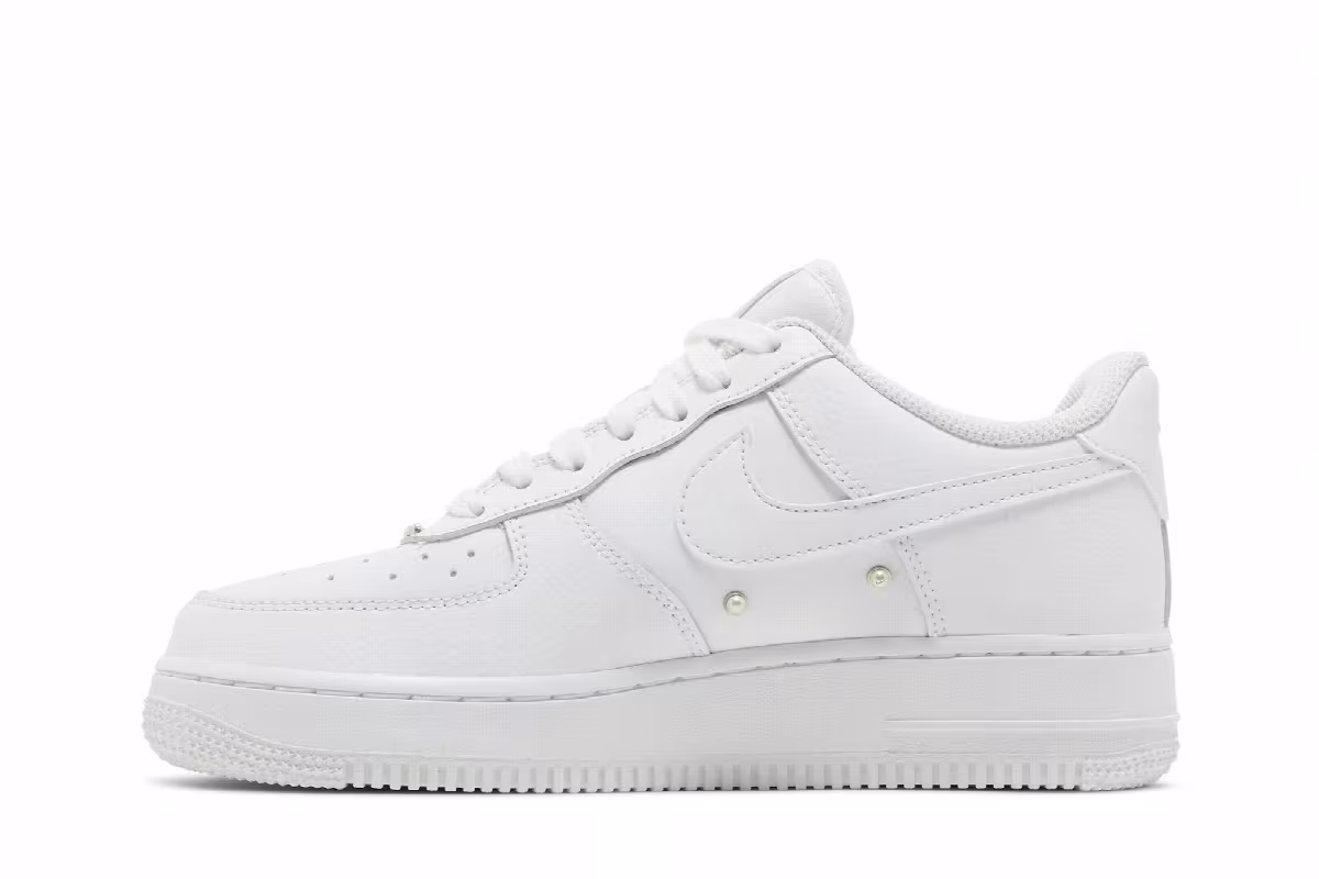 Nike Women's Air Force 1 Low Pearl White, view 4