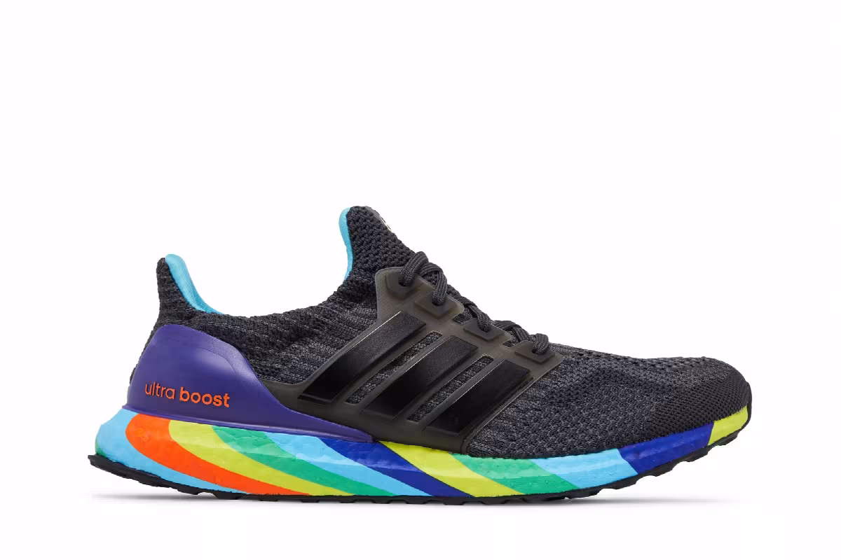 adidas UltraBoost 5.0 DNA Pride, view 2