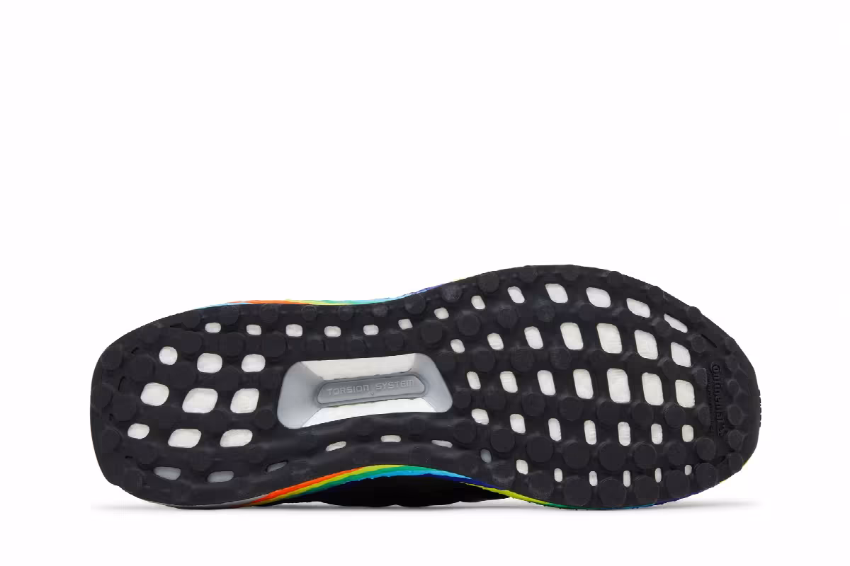 adidas UltraBoost 5.0 DNA Pride, view 5