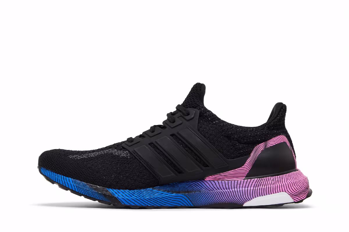 adidas UltraBoost DNA Black Gradient, view 4