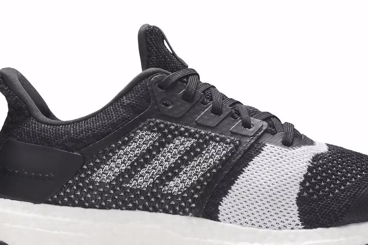 Adidas UltraBoost ST M Carbon, view 3
